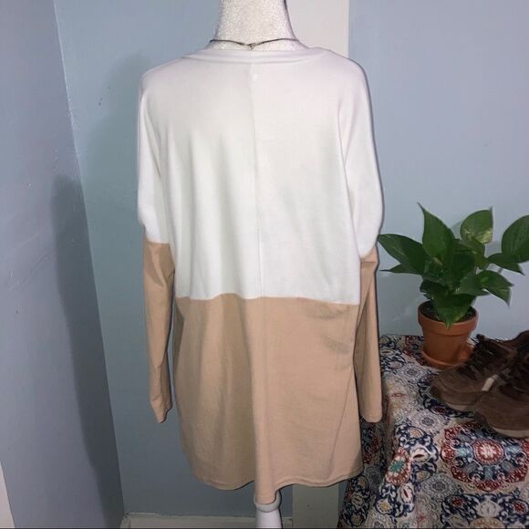Zulily, Khaki & White Color Block Long Sleeve Pocket Tunic Women’s Size Small - Picture 6 of 12